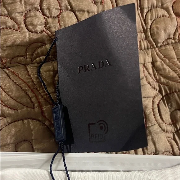 Prada Elegant White Sleeveless Crop Top - Picture 3 of 10